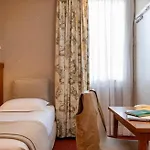 Le Regent Hotel