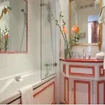 Le Regent Hotel 3*