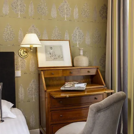 Le Regent Hotel