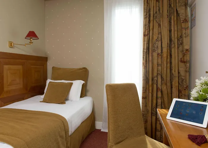 雷让巴黎酒店 酒店 3*