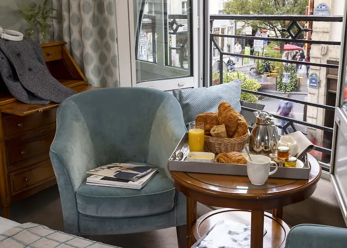 雷让巴黎酒店 3* 巴黎